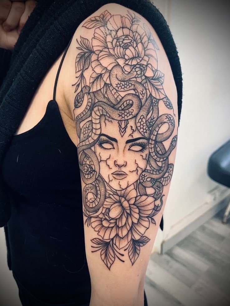 Tatouage L'Encre du Lyon
