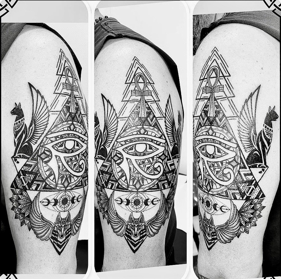 Tatouage L'Encre du Lyon